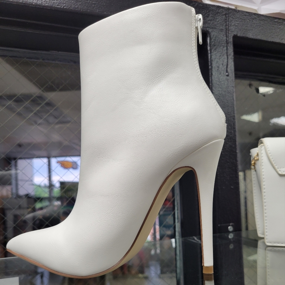 Shoe Bootie